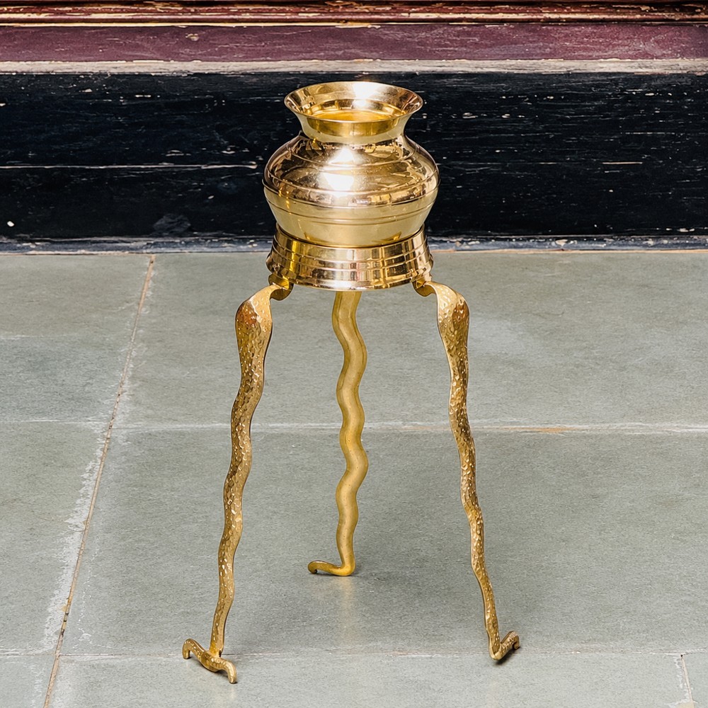 6 Inch Narmadeshwar Shivling Kalash Stand — Original accessory photo
