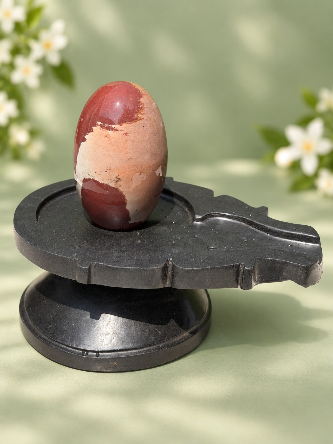 5-inch Narmadeshwar Shivling, 5″ height · 10″ Jaladhari