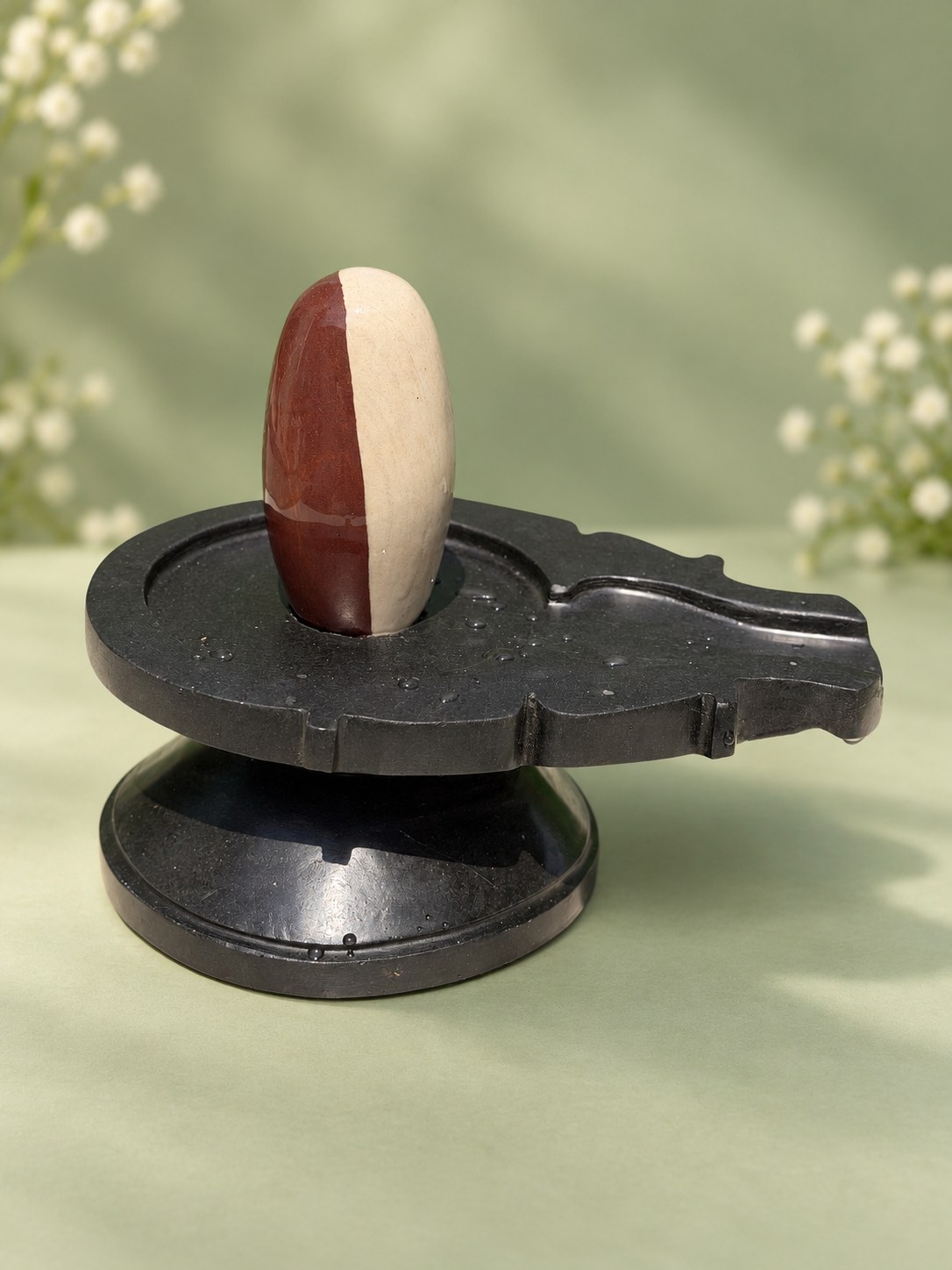 5-inch Narmadeshwar Shivling, 5″ height · 10″ Jaladhari